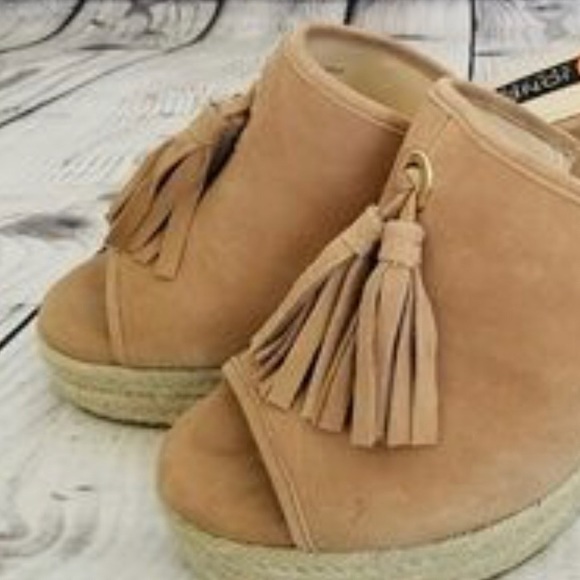 Two Tassel Indigo Denim Wedged Slides, 9.5 - Picture 4 of 7